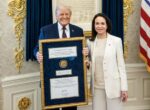Стал ли Трамп лауреатом премии мира: в Нобелевском комитете отреагировали на жест Мачадо
