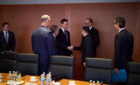 Уиткофф и Кушнер будут представлять США на переговорах по Украине в Париже, — Reuters