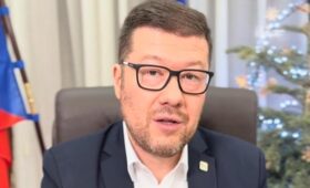 «Воры хунты Зеленского»: спикер парламента Чехии устроил скандал новогодним обращением