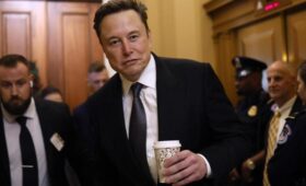 Маск отреагировал на обращение Киева по поводу российских дронов на Starlink