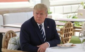 Трамп тайно присматривается к новой жертве, пока все отвлечены на Гренландию, — NBC News