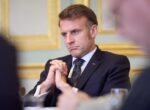Происходит переход к миру без правил, где действует право сильнейшего, — Макрон