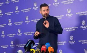 Не только перемирие: Арахамия назвал ключевое условие для выборов