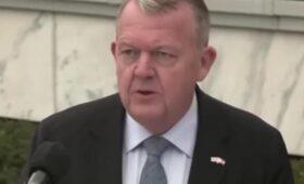 «Забудьте об этом пути»: глава МИД Дании ответил Трампу на идею приобретения Гренландии