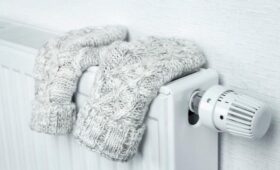 Сотни домов до сих пор без тепла: какая ситуация с восстановлением отопления в Киеве