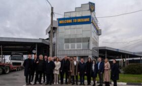 Облегчит пересечение границы: Украина и Румыния планируют построить новую скоростную дорогу