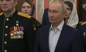 Путин в церкви заявил, что участники войны исполняют «святую миссию Господа»