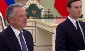 NYT о переговорах: Трамп сделал ставку на «дипломатию без дипломатов»