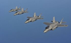 США осуществляют масштабную переброску авиации на Ближний Восток, — аналитики