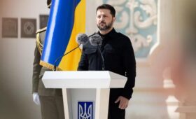 Сколько украинцев доверяют Зеленскому сейчас: результаты опроса