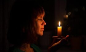 Графики отключений света 24 февраля: когда украинцы будут без электроэнергии во вторник