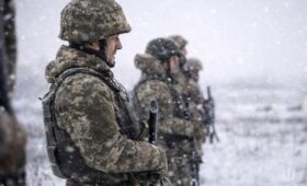 Мужчины старше 60 лет теперь могут проходить военную службу по контракту, — указ