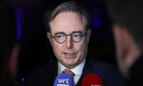 Премьер-министр Бельгии призвал ЕС «договориться» с РФ, чтобы закончить войну в Украине