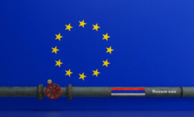 «Не будет ни одной молекулы»: еврокомиссар резко высказался по поводу газа и нефти из РФ