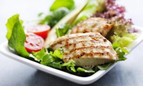 Ученые назвали 8 продуктов, в которых белка даже больше, чем курице