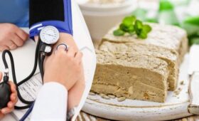 В СССР эту сладость ели все — сейчас она незаслуженно забыта: в чем польза халвы