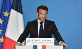 Макрон анонсировал оборонную миссию для разблокирования Ормузского пролива