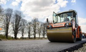 В Украине стартовал ремонт дорог: Свириденко раскрыла, где облегчат движение в ближайшее время