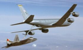 В Ираке разбился американский самолет-заправщик: военные раскрыли потери