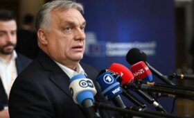 Орбан сравнил «давление» на Венгрию со стороны Зеленского и ЕС с временами коммунизма