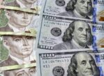 Рост цен на АЗС может потянуть курс валют: прогноз банкира до 22 марта