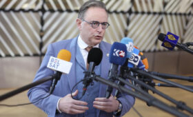 Премьер-министр Бельгии объяснил свою позицию по поводу возобновления переговоров с РФ