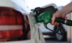 «В ситуации с ростом цен на топливо Правительство выбрало наиболее совершенный инструмент – кешбэк», – нардеп