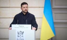 «Целая Санта-Барбара»: Зеленский назвал причину переноса трехсторонних переговоров