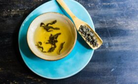 Диетолог рассказала, что с ней произошло, когда она целую неделю пила зеленый чай