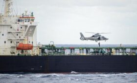 Спецназ Франции захватил танкер «теневого флота» РФ в Средиземном море