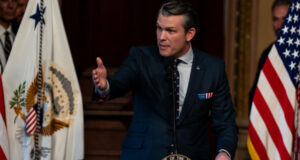 Война против Ирана: Хегсет назвал срок контроля над небом Тегерана и упомянул РФ и Китай