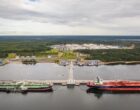 Украинские дроны остановили экспорт нефти из ключевого российского порта на Балтике