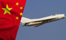 Китай развернул возле Тайваня сотни самолетов, переоборудованных в дроны, – Reuters