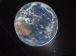 Таких не делали полвека: экипаж Artemis II показал фото Земли из глубокого космоса