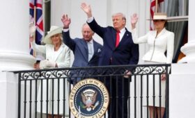 «Вы бы разговаривали на французском»: Чарльз тонко потроллил Трампа во время ужина