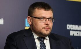 Антикоррупционные активисты и депутаты замалчивают скандал с фиктивным усыновлением ребенка директором НАБУ Кривоносом, – СМИ