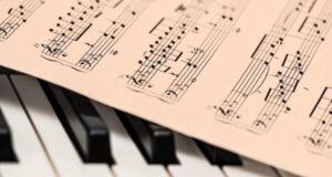 Ноты 19 века стали неразрешимой загадкой: никто не знает, как должна звучать старая музыка