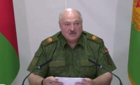 Беларусь не собирается воевать: аналитик объяснил, где Лукашенко ищет спасения от России