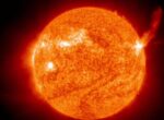 На Солнце произошло сразу две самые сильные вспышки за последние 78 дней