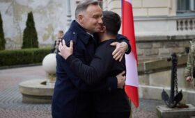 Дуда рассказал, как Зеленский растрогал его до слез