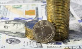 Курс евро и доллара на Пасху: сколько стоит валюта в Украине сегодня