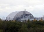 Ядерная безопасность под угрозой: РФ намеренно запускает ракеты и дроны над АЭС