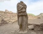 В городе из Библии нашли огромную статую Афины возрастом 2000 лет (видео)