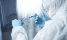 Новый коронавирус «Цикада»: дети могут быть в особой опасности — какие симптомы