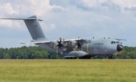 Огромный флот транспортников: Германия получила последний самолет A400M