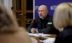 Следующая зима пройдет в таких же сложных условиях, как и нынешняя, – Шмыгаль