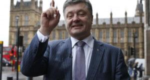Пока в Украине идет война, Порошенко вкладывает миллиарды в экономику других стран, выводя средства из Украины, – эксперт