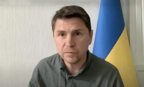 Посредники едят чебуреки в Москве, но не едут в Киев: Подоляк высказался о мирных переговорах