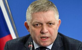 Киев и Братислава потеряли доверие: Фицо рассказал, поддержит ли €90 млрд кредита ЕС Украине