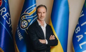 Сборную Украины по футболу впервые возглавил иностранец